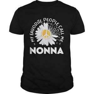 Favorite People Call Nonna Daisy Grandma Shirt